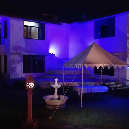 Swaraj Resorts Bharatpur Eksteriør billede