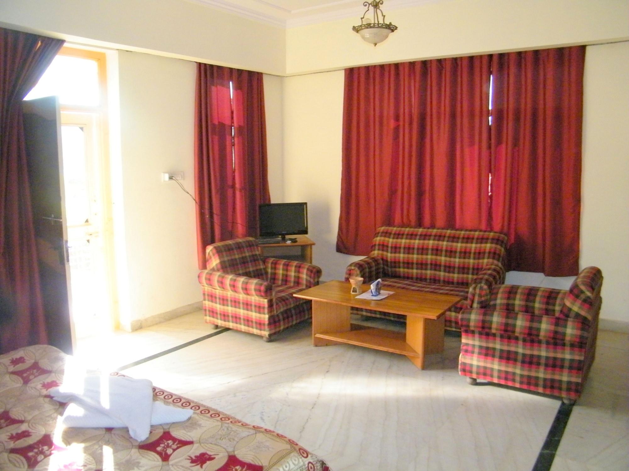 Swaraj Resorts Bharatpur Eksteriør billede
