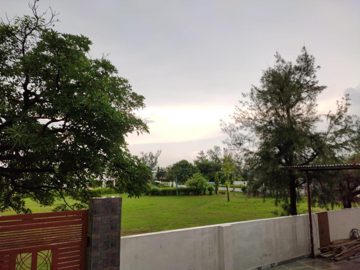 Swaraj Resorts Bharatpur Eksteriør billede