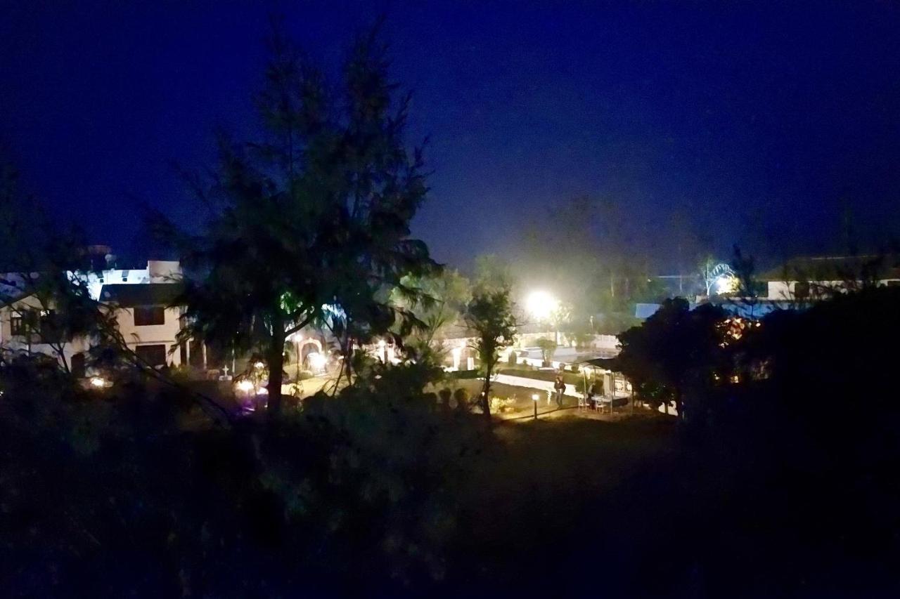 Swaraj Resorts Bharatpur Eksteriør billede