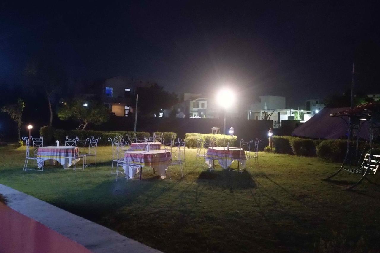 Swaraj Resorts Bharatpur Eksteriør billede
