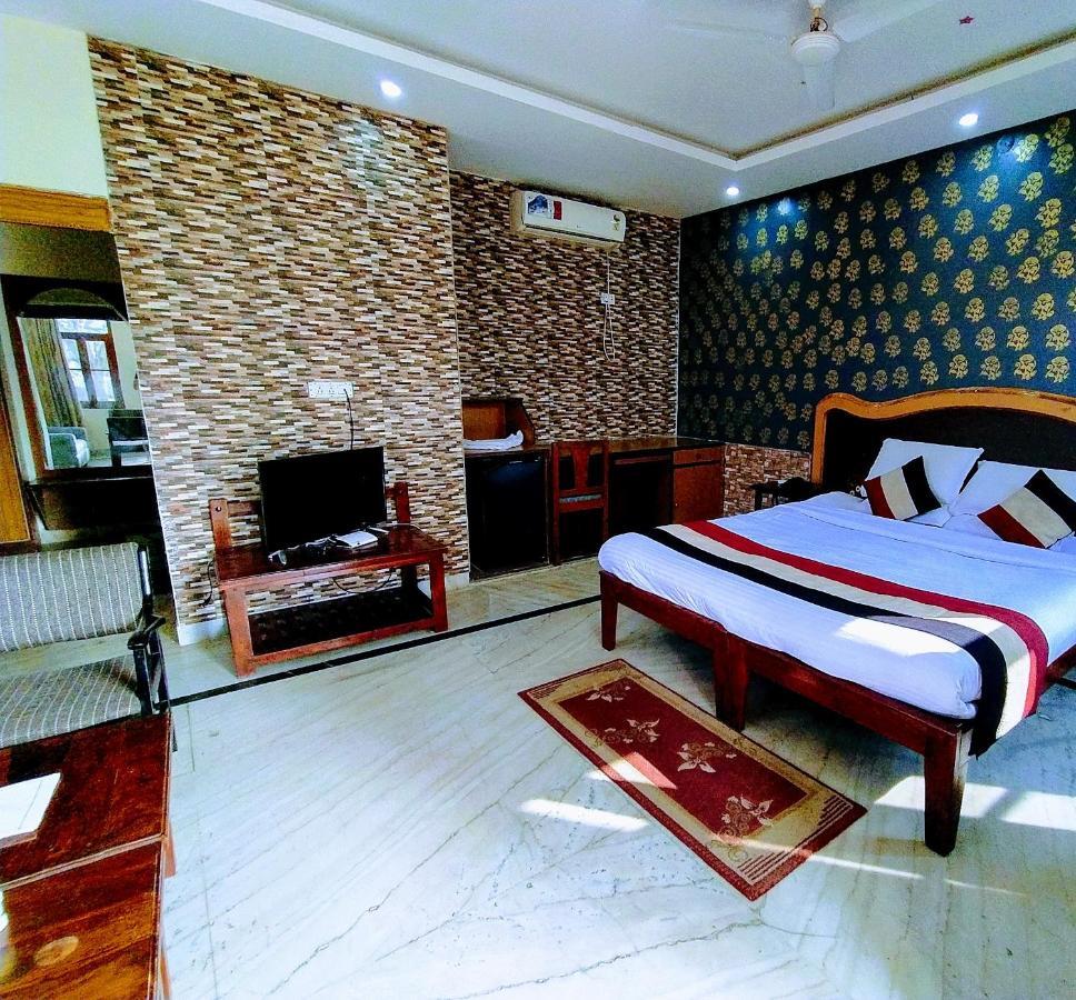 Swaraj Resorts Bharatpur Eksteriør billede