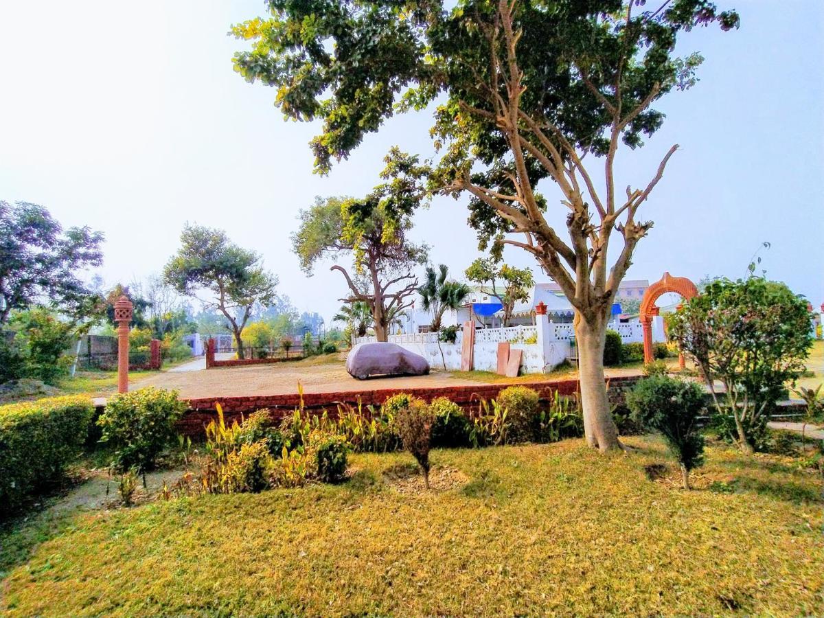 Swaraj Resorts Bharatpur Eksteriør billede